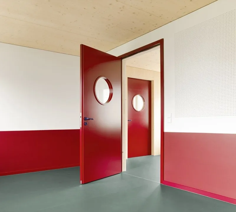 unequal-leaf-swing-fire-door-at-children-hostipital